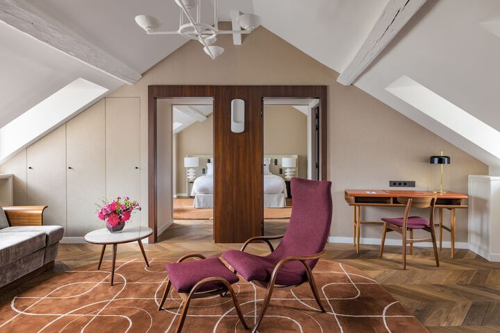 Room 15 of 67
