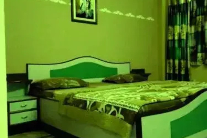 Room 6 of 11