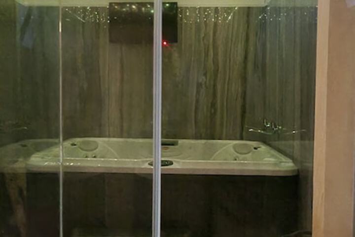 Spa 21 of 31