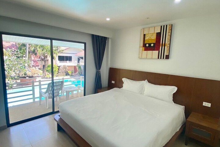 Room 4 of 56