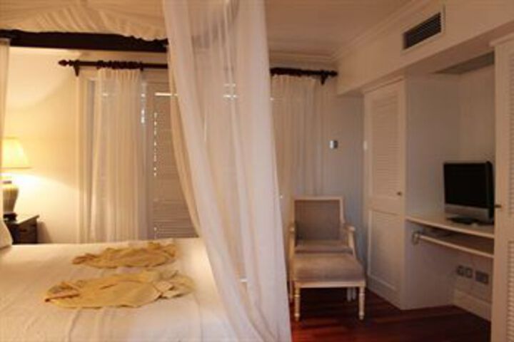Room 14 of 40