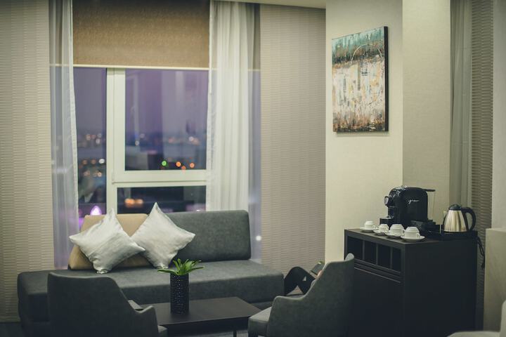 Room 8 of 60
