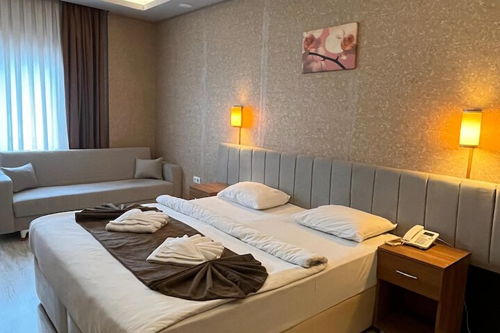 Room 38 of 64