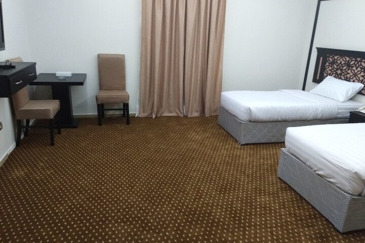 Room 17 of 60
