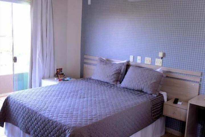 Room 11 of 25