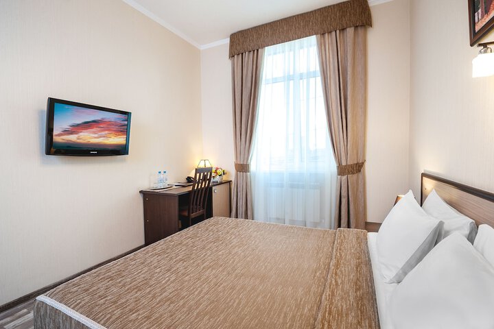 Room 17 of 63