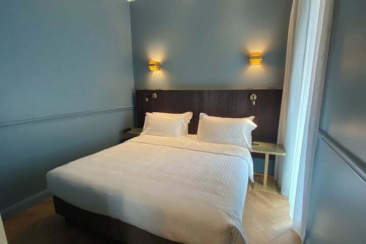 Room 25 of 57