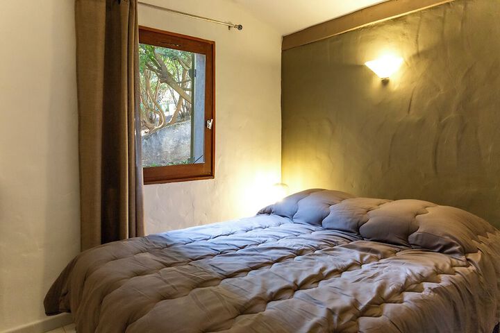 Room 6 of 40