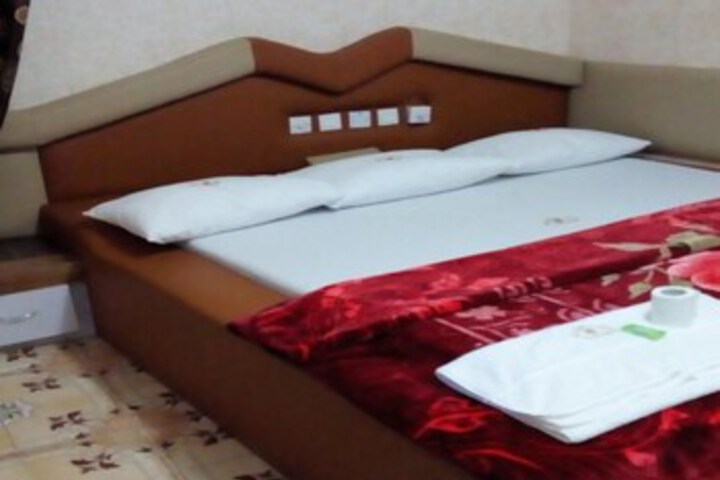 Room 18 of 21