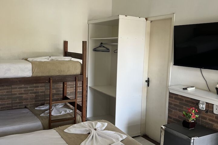 Room 17 of 74