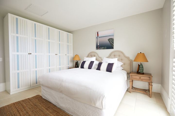 Room 10 of 72