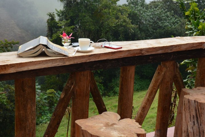 Breakfast/Coffee Service 68 of 173