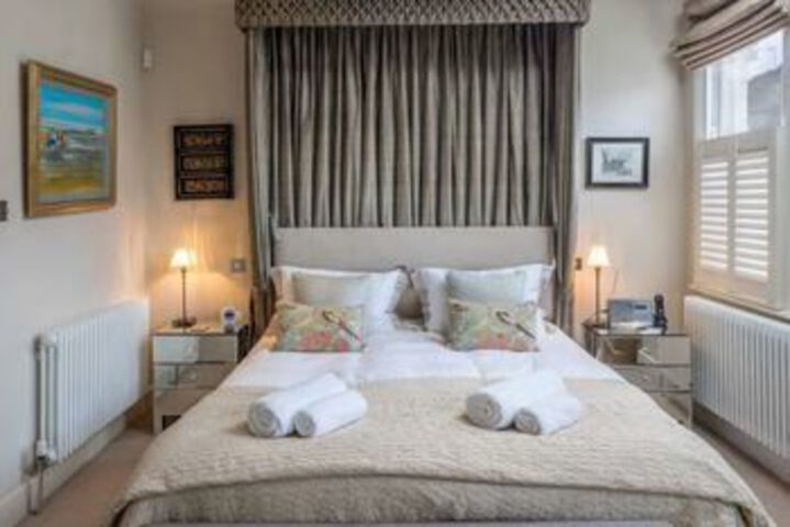 Room 7 of 20