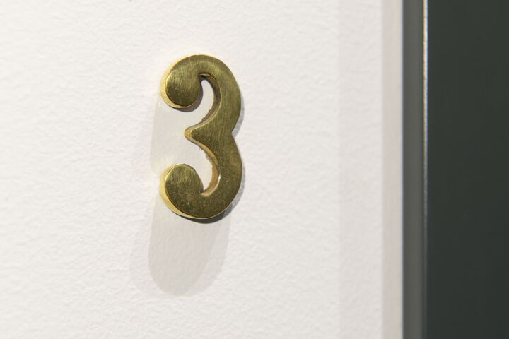 Room 11 of 38