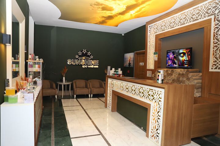 Ballroom/Hall 53 of 57