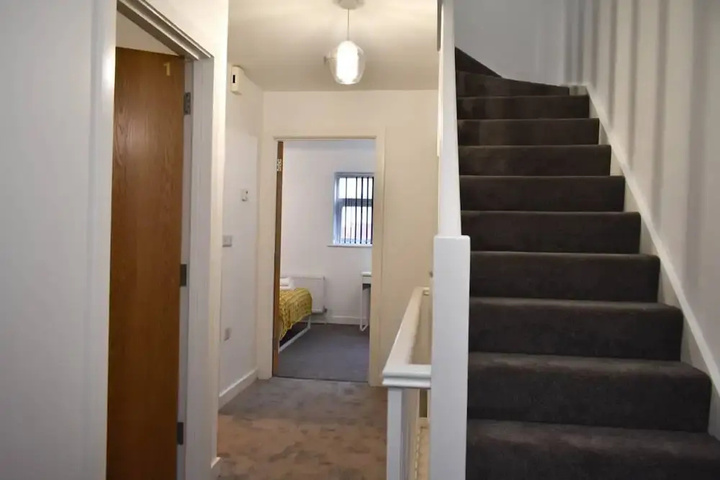 Room 10 of 15