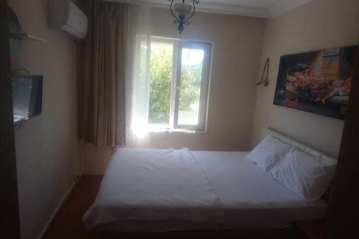 Room 7 of 81