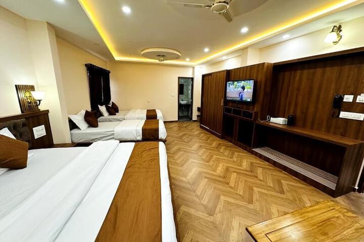 Room 26 of 58