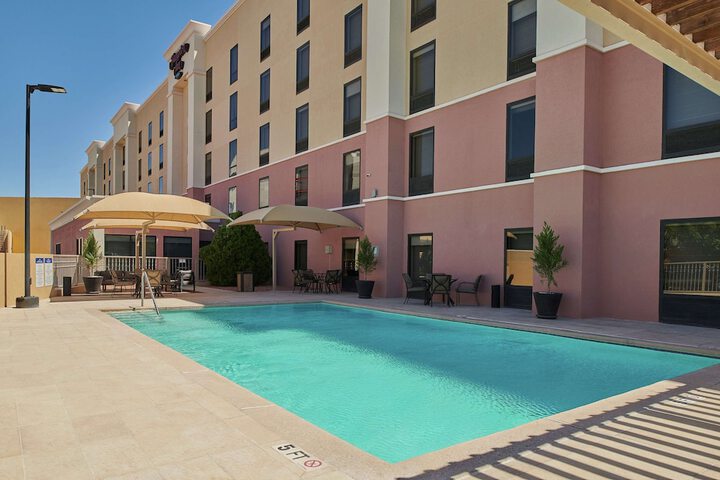 Pool Hotel