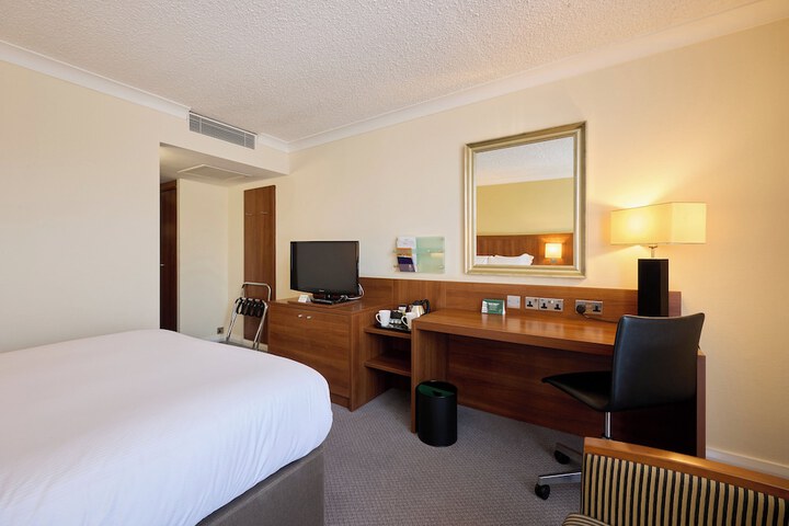 Room 100 of 292