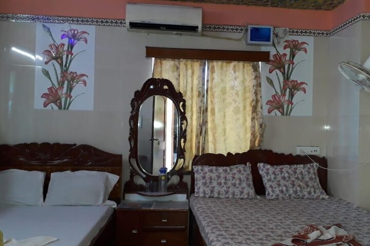 Room 10 of 10