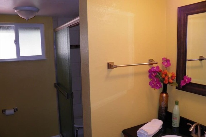 Room 18 of 22
