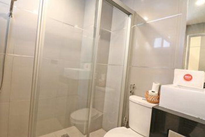 Room 2 of 57