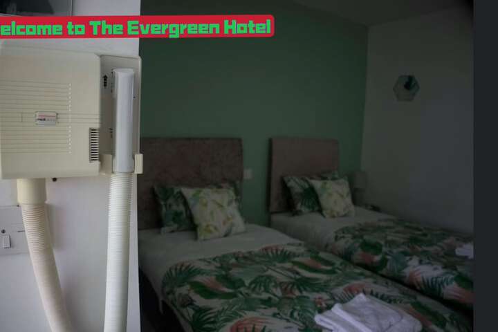 Room 19 of 107