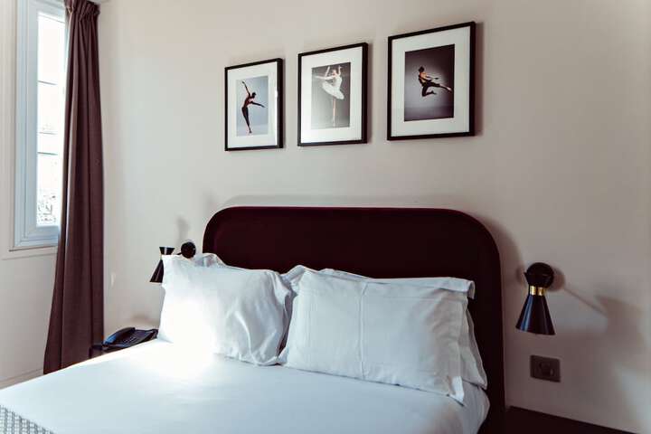 Room 42 of 89