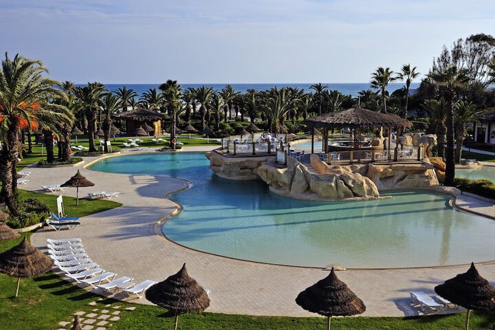 Pool Hotel