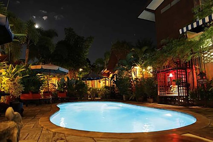 Pool 66 of 100