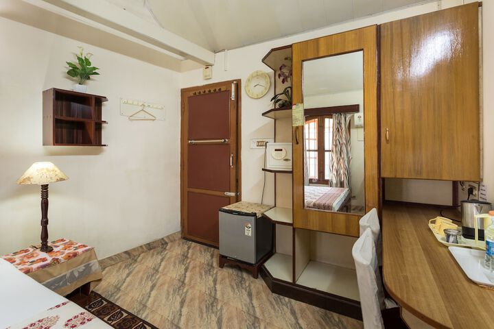 Room 14 of 50
