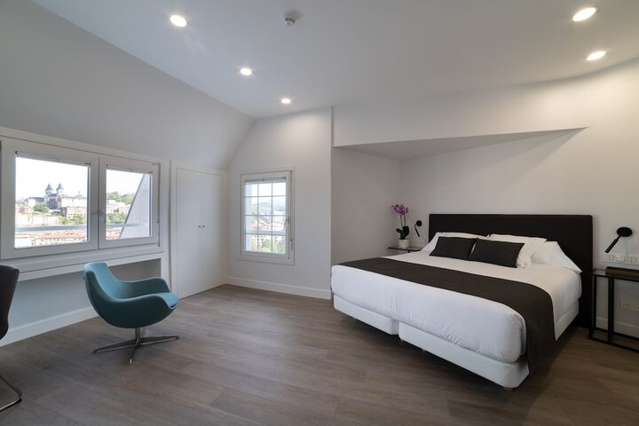 Room 26 of 54