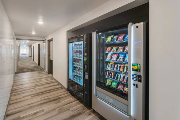 Snack bar