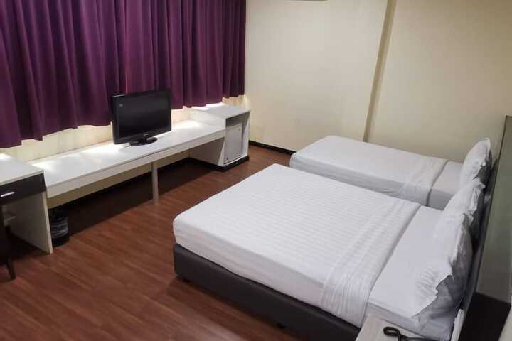 Room 20 of 35