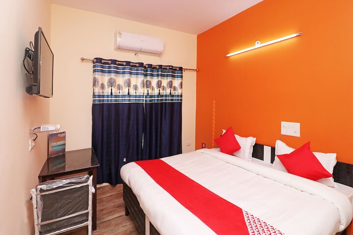 Room 33 of 34