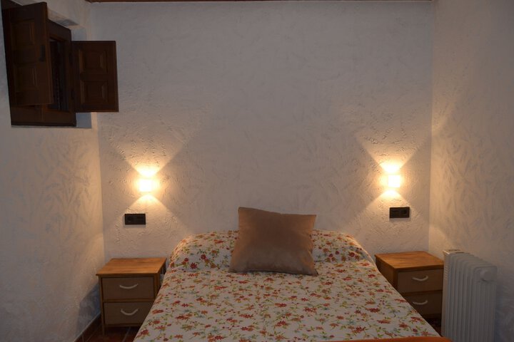 Room 28 of 67