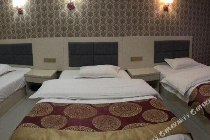 Yihe Hotel (Puer High-speed Railway Station)