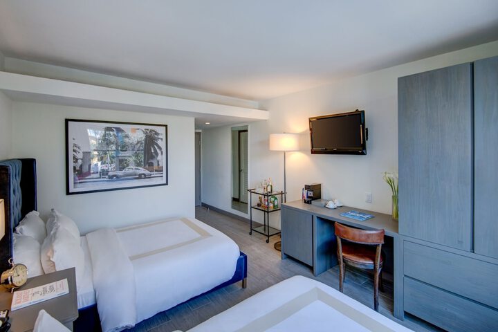 Standard Room, King or Two Doubles (11 of 15)