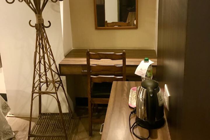 Room 13 of 138