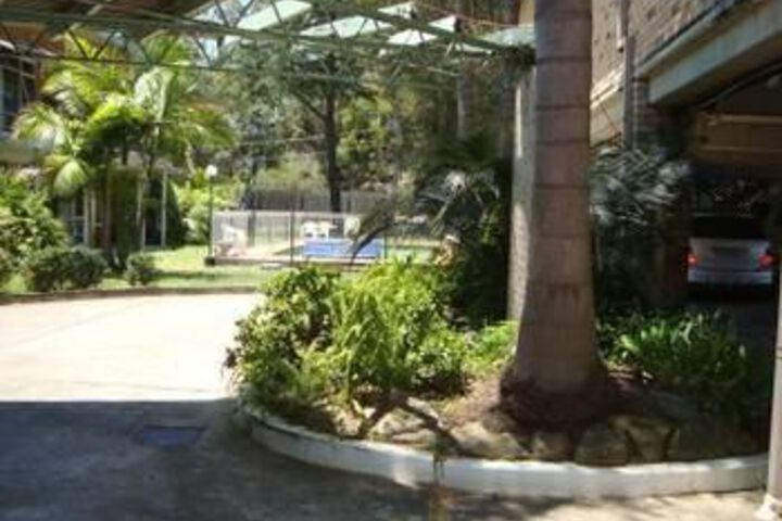 Pool 9 of 10