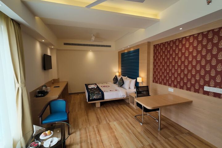 Room 3 of 13