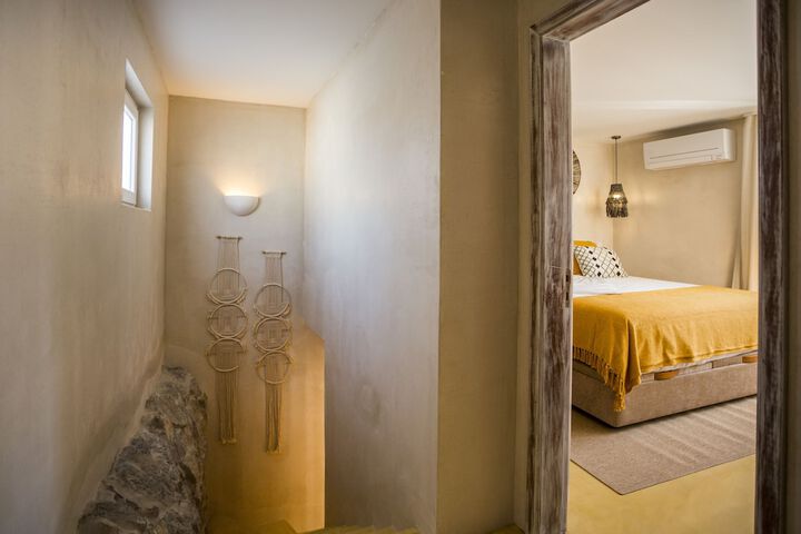 Room 47 of 118