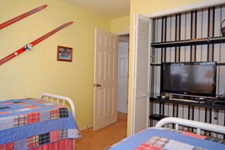 Room 17 of 23