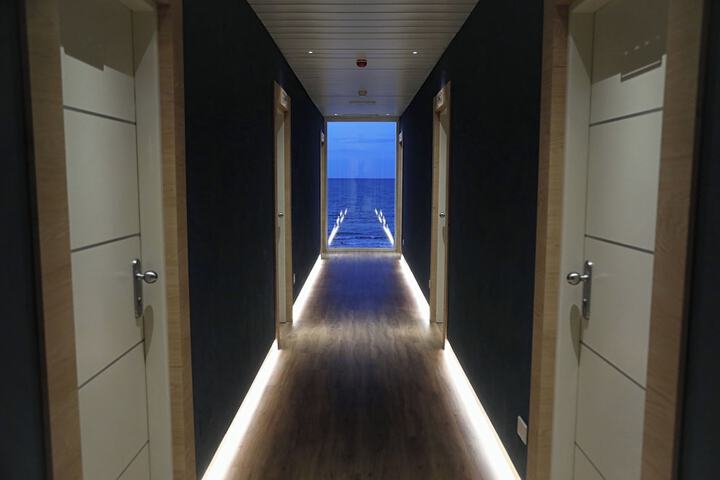 Room 25 of 47