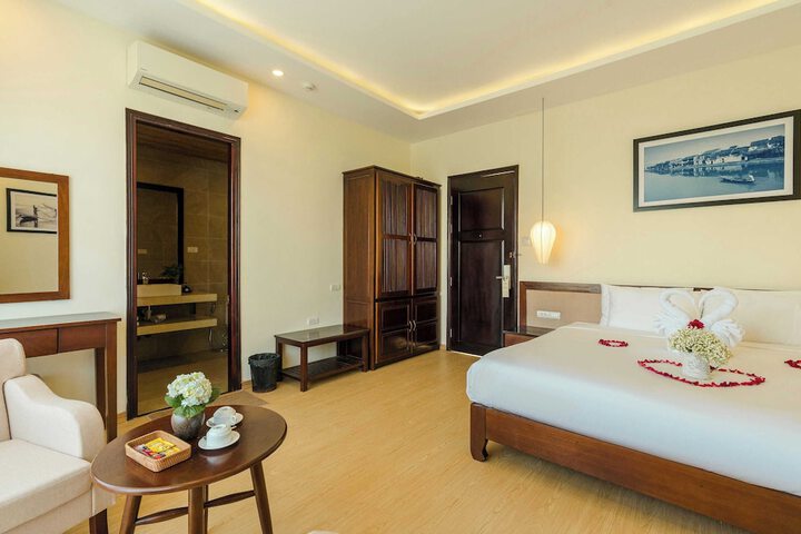 Room 36 of 73