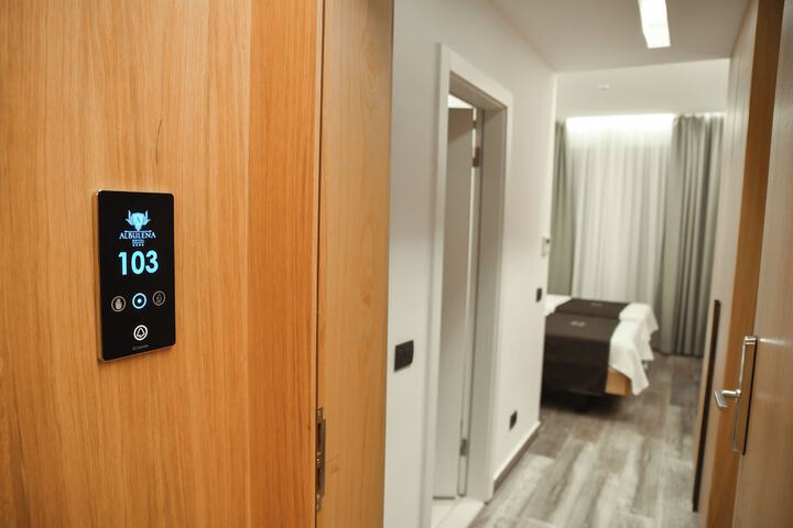 Room 29 of 73