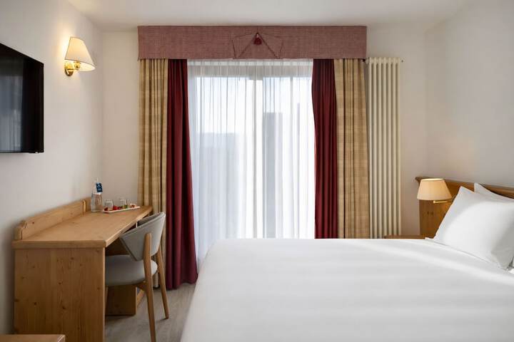 Room 49 of 82