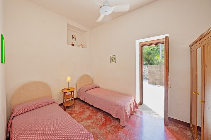 Room 14 of 81