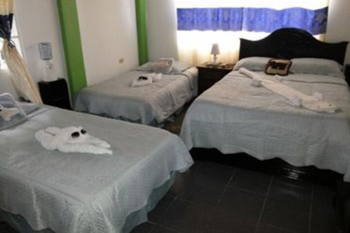 Room 6 of 14